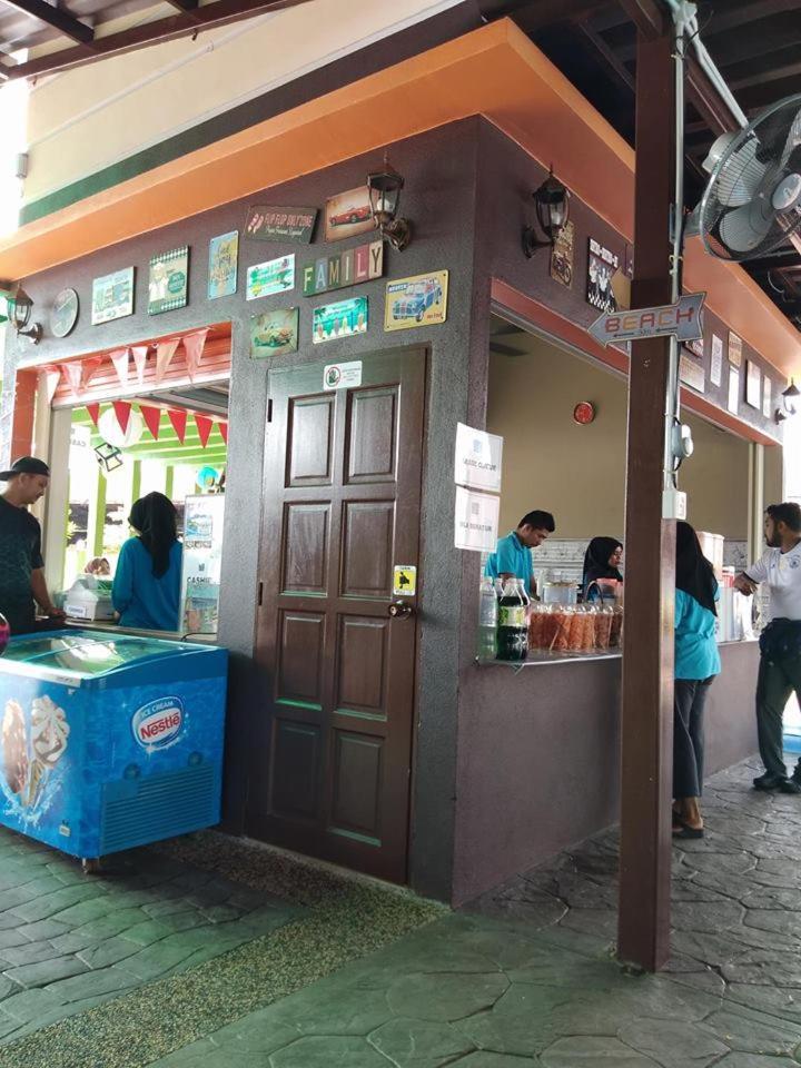 Asfa D Village - Resort - Homestay - Family Room Kemasik 外观 照片